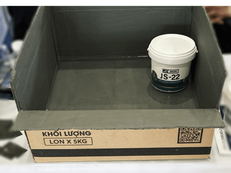 Mô hình test chống thấm trên thùng Carton